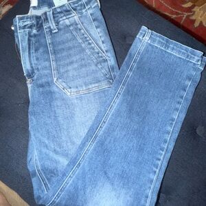 Paige Maisley Ankle Straight LegJeans